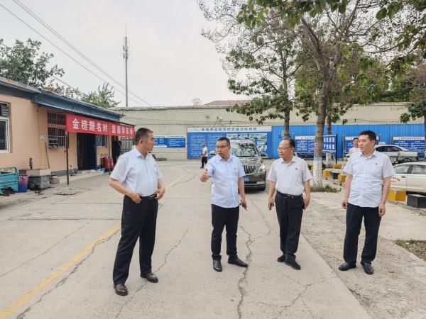 公司黨委書記、董事長王高峰以“...